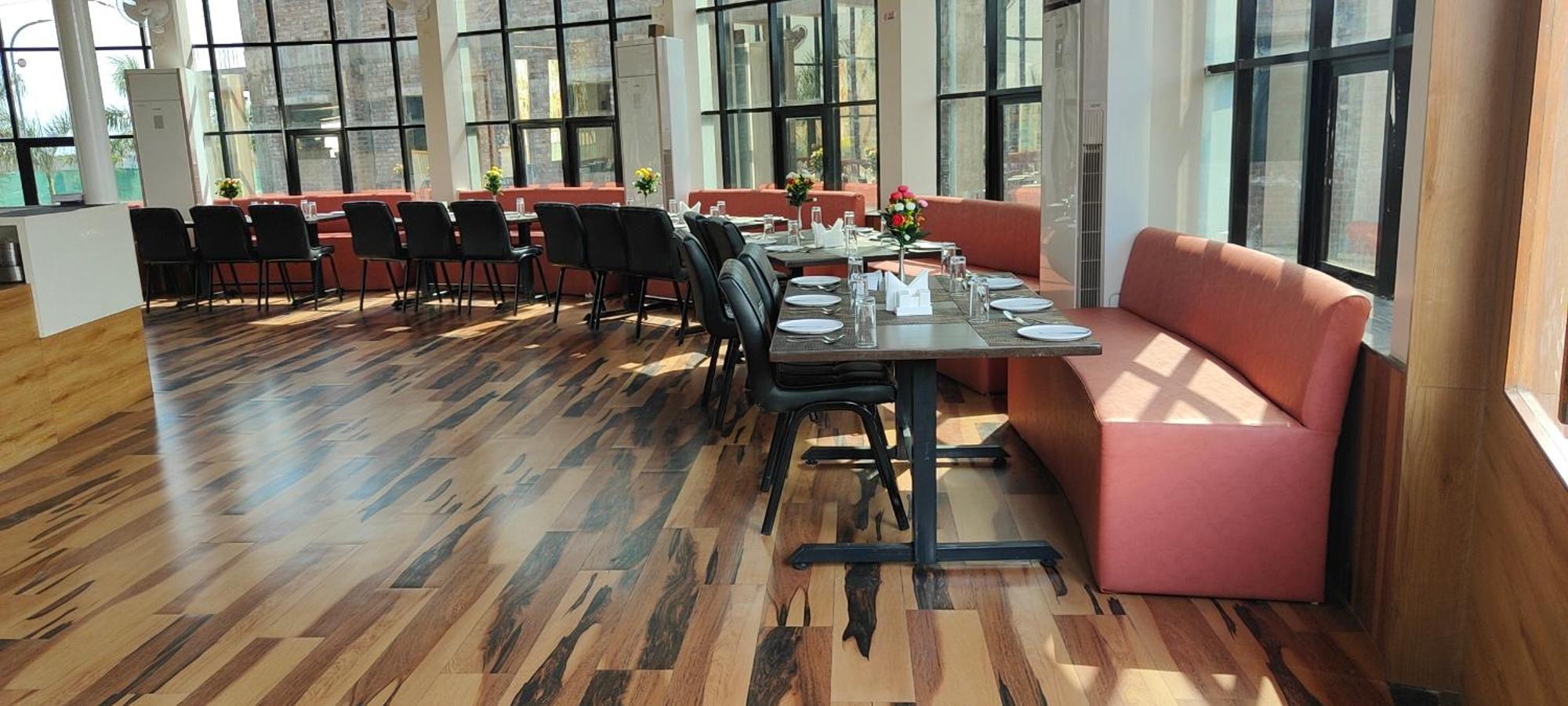 Vss Lawns & Resorts Llp Shahada Kültér fotó